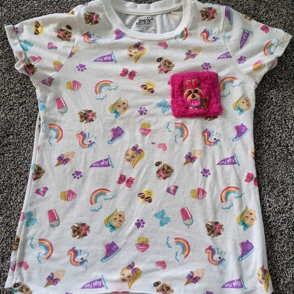 3/$15 JoJo Siwa Tee - Picture 1 of 4